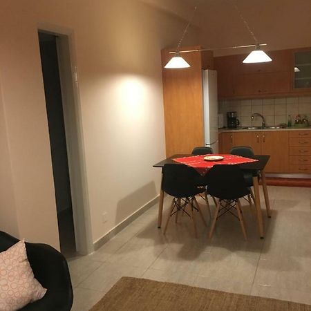 Central 2-Bedroom Luxury Apartment Iraklio Eksteriør bilde